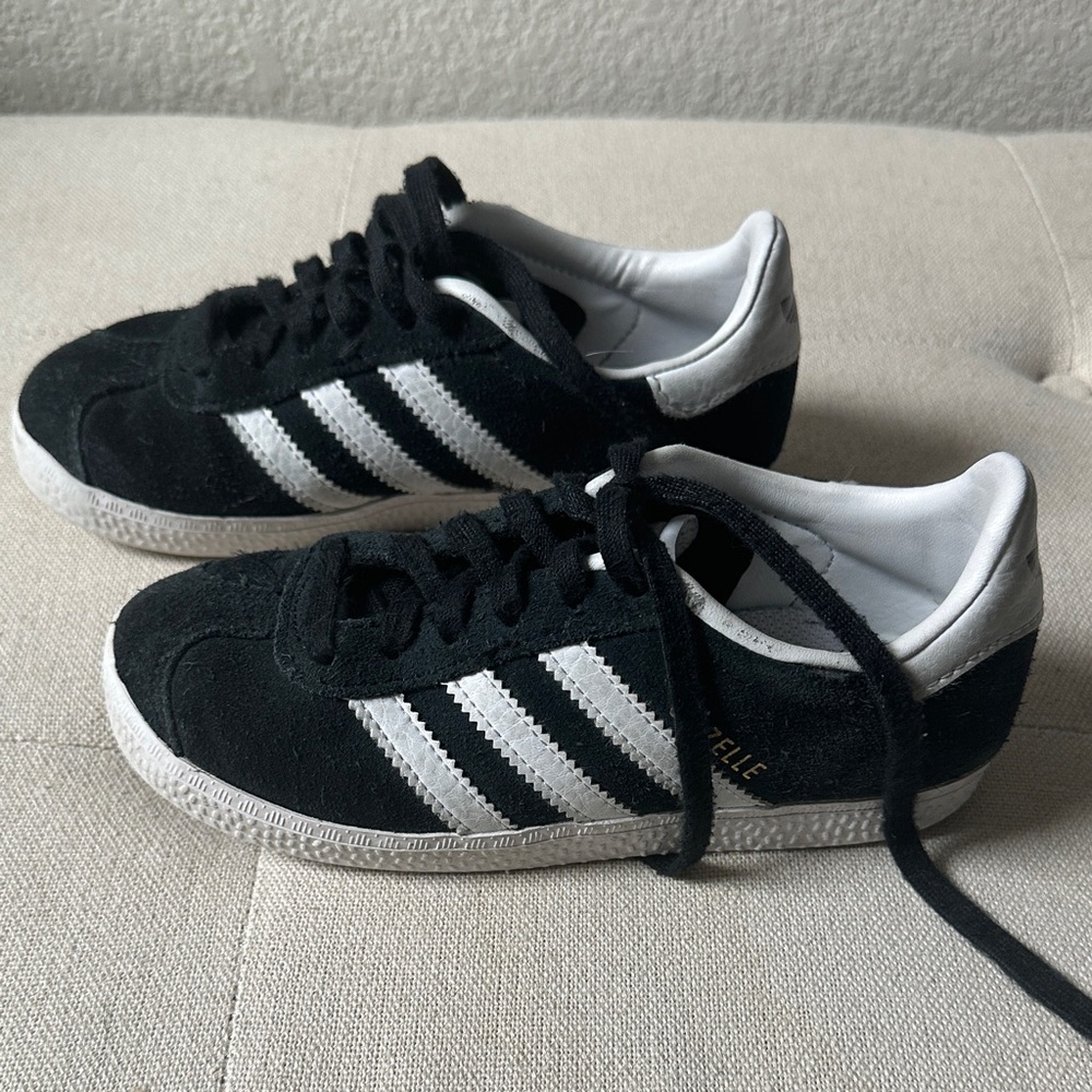 Adidas Kids Black and White Kids Gazelle Shoes - Size 12.5